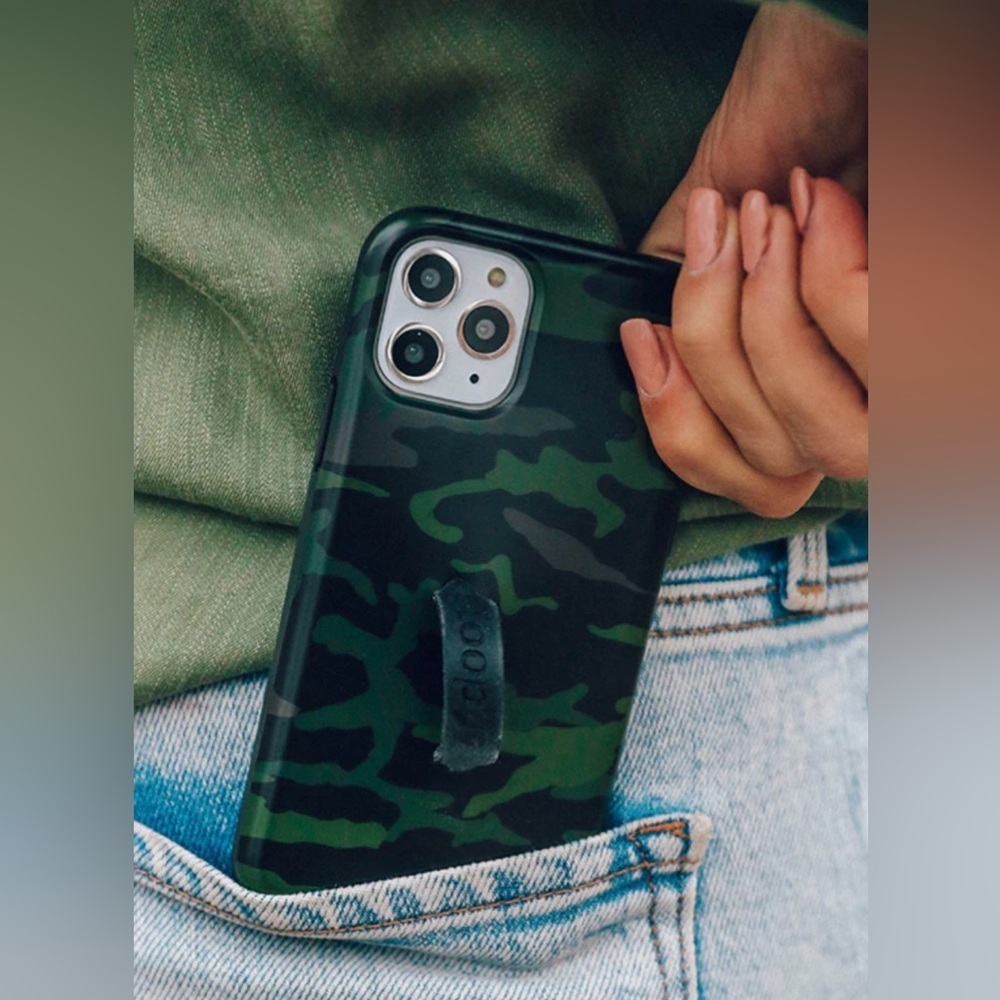 Loopy Case RIGHTY Camo IPhone 11 PRO MAX Green and Black Phone Case - Picture 2 of 2